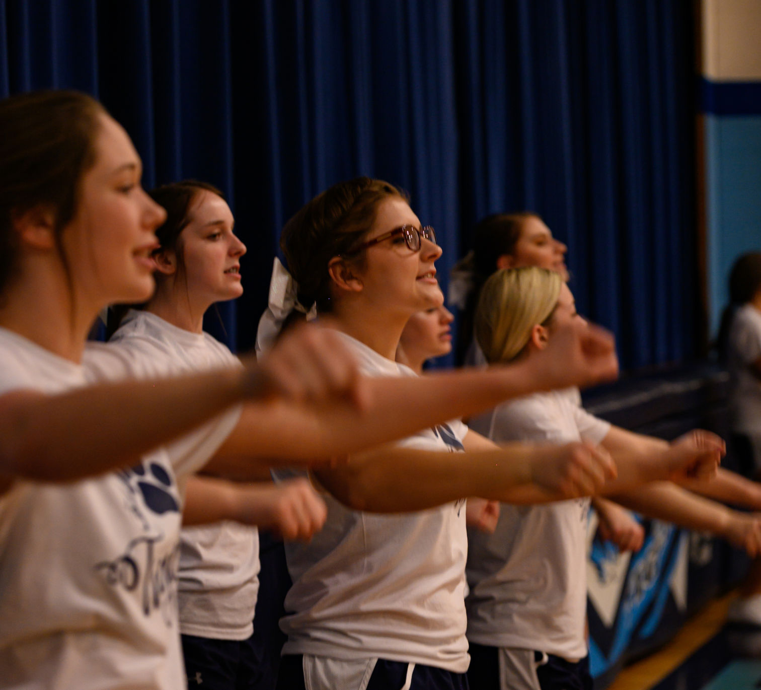 BoysBasketballvsAva(83of154)-Copy.jpg